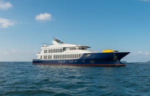 Origin Yacht, Galapagos