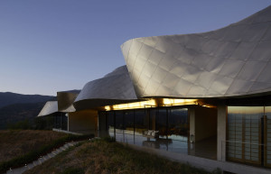 Vik Chile is a triumph in modern design and lovers of architecture will appreciate the hotel's unique exterior.