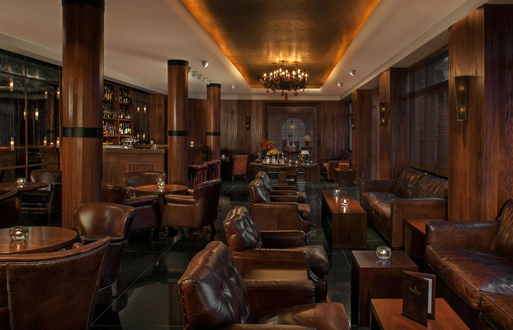 The cosy bar space offers a relaxing ambience to enjoy a sophisticated cocktail