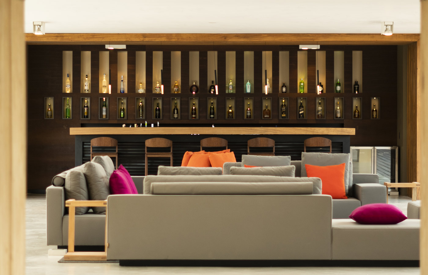 Bar lounge at Hotel Casana,luxury hotel in Prea, Brazil