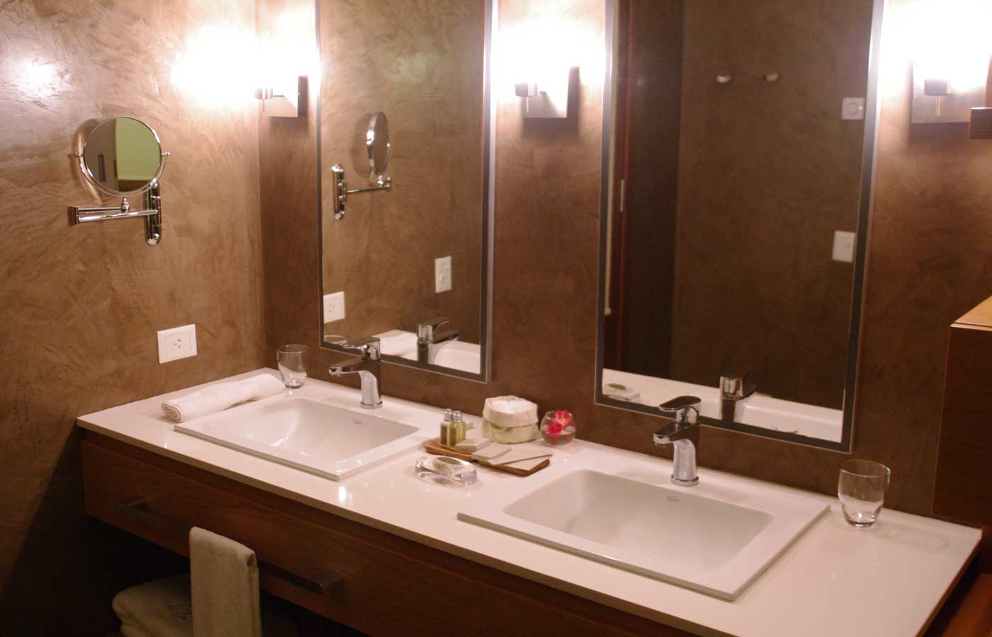 Bathroom in a room at Hotel Puerto Valle