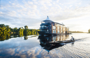 Aria Amazon Cruise - Luxury Peru Amazon cruises