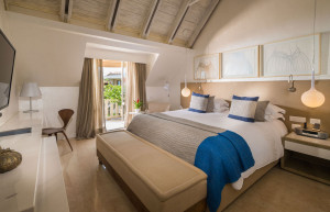 A light and luxurious room at the Sofitel Cartagena