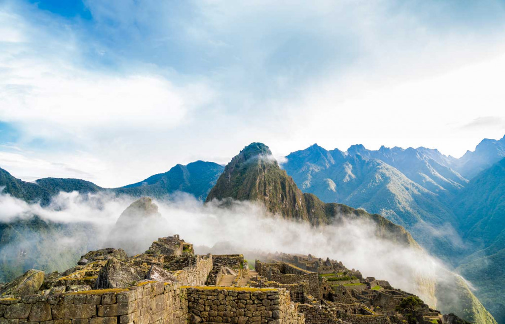The mountain trail of Huayna Picchu