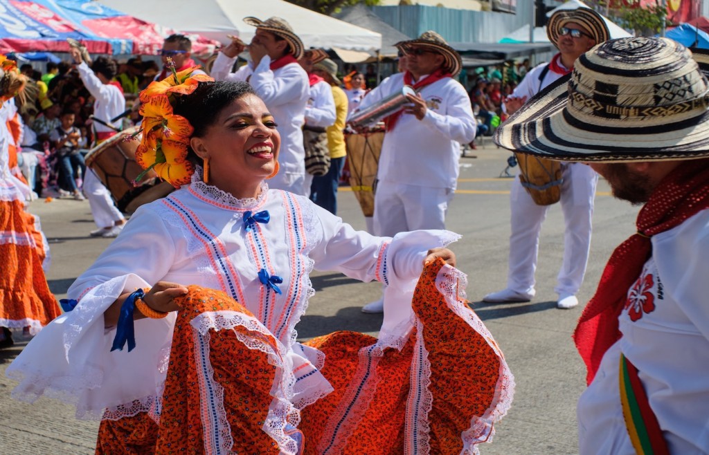 Dancers in the Barranquilla Carnival, visit Barranquilla - Holidays to Colombia