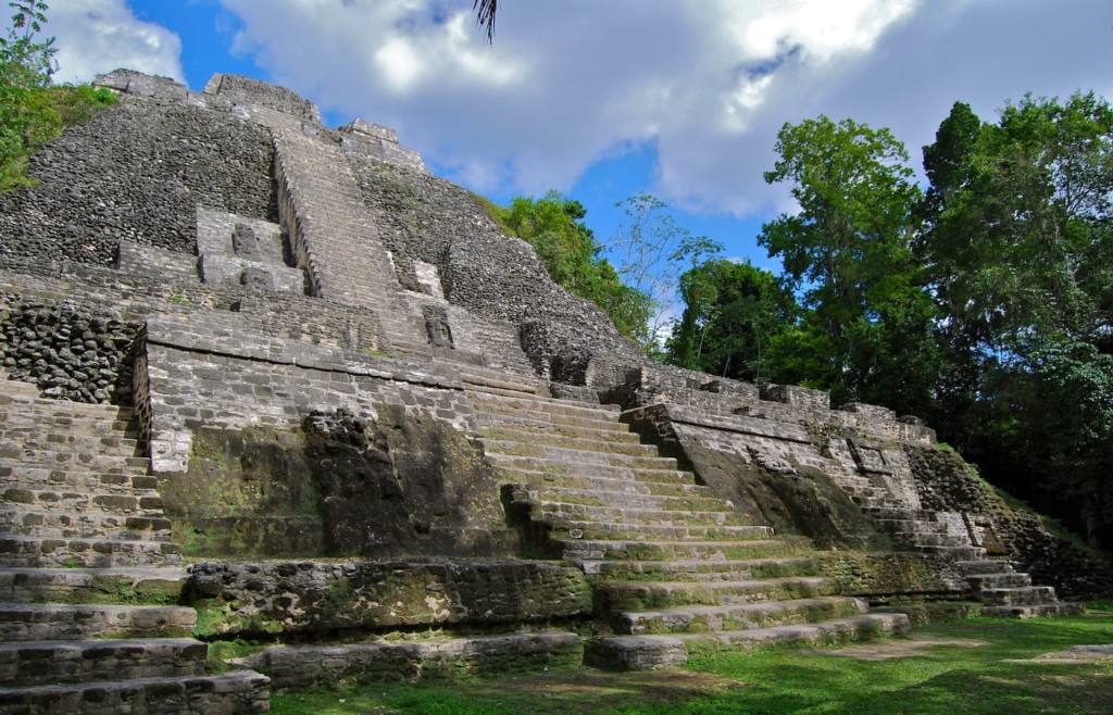 Lamanai Maya Ruins - Orange Walk - luxury holidays to Belize