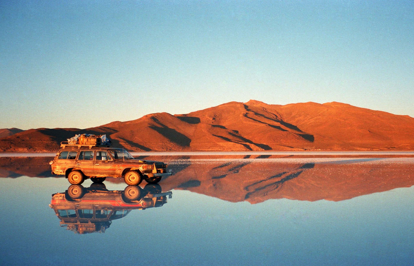 Tours by sunset on the Uyuni Salt Flats